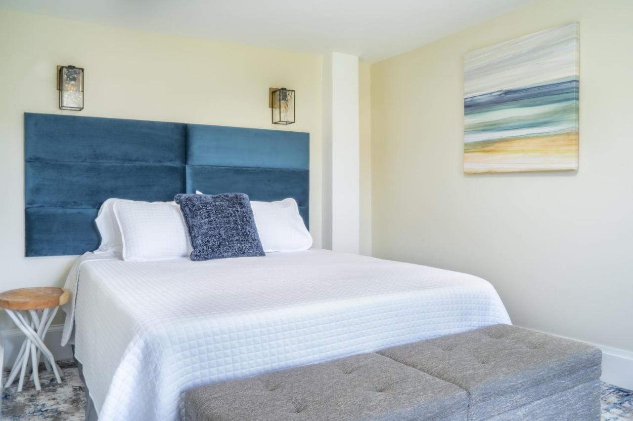 935 Ocean, A Beachside